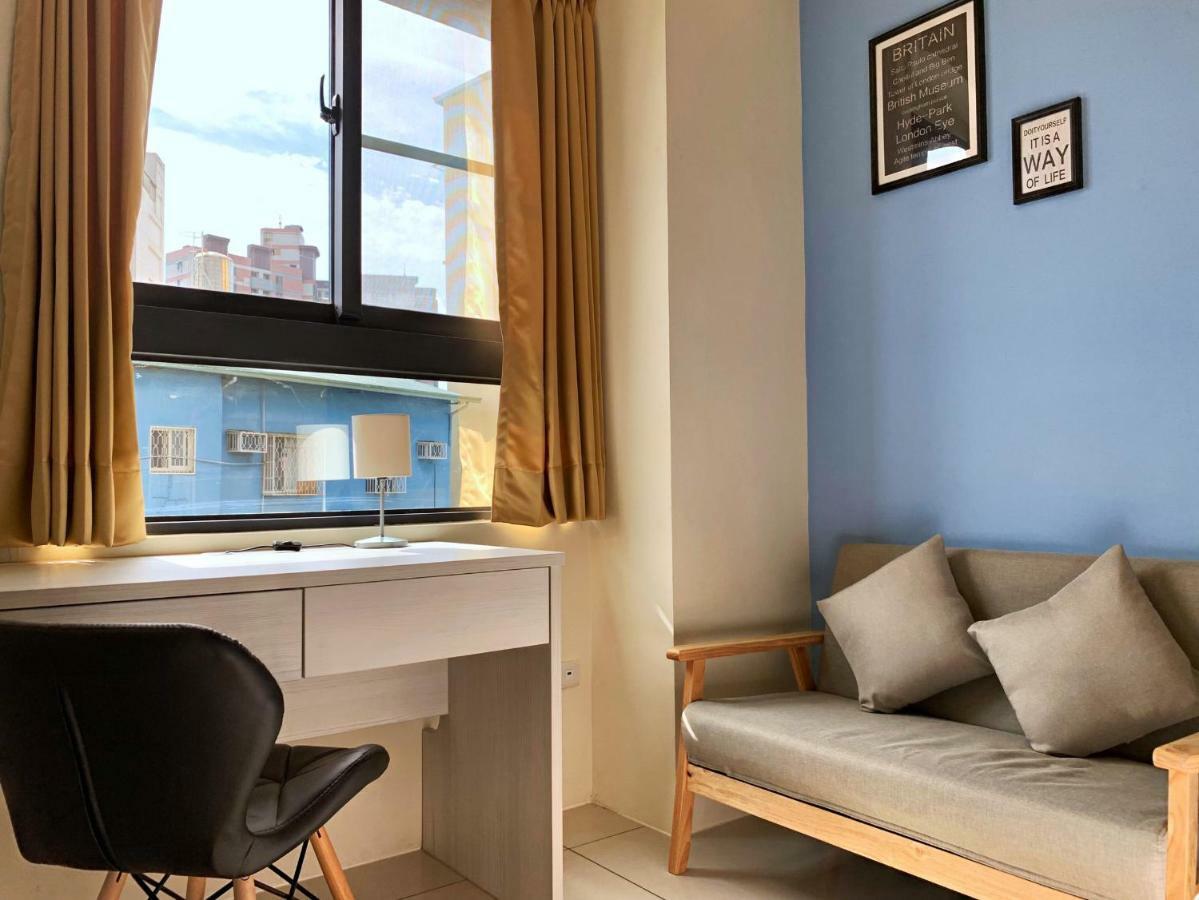 Adagio Hostel Taichung Exterior photo