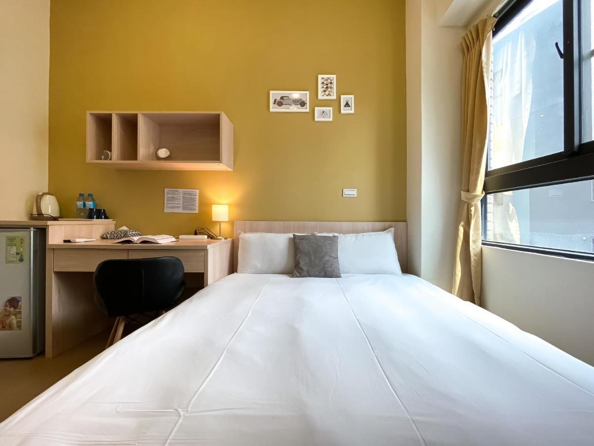 Adagio Hostel Taichung Exterior photo