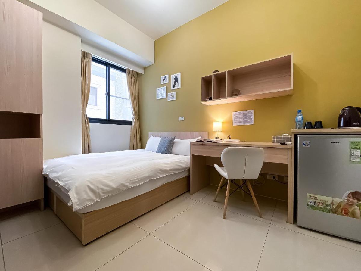 Adagio Hostel Taichung Exterior photo