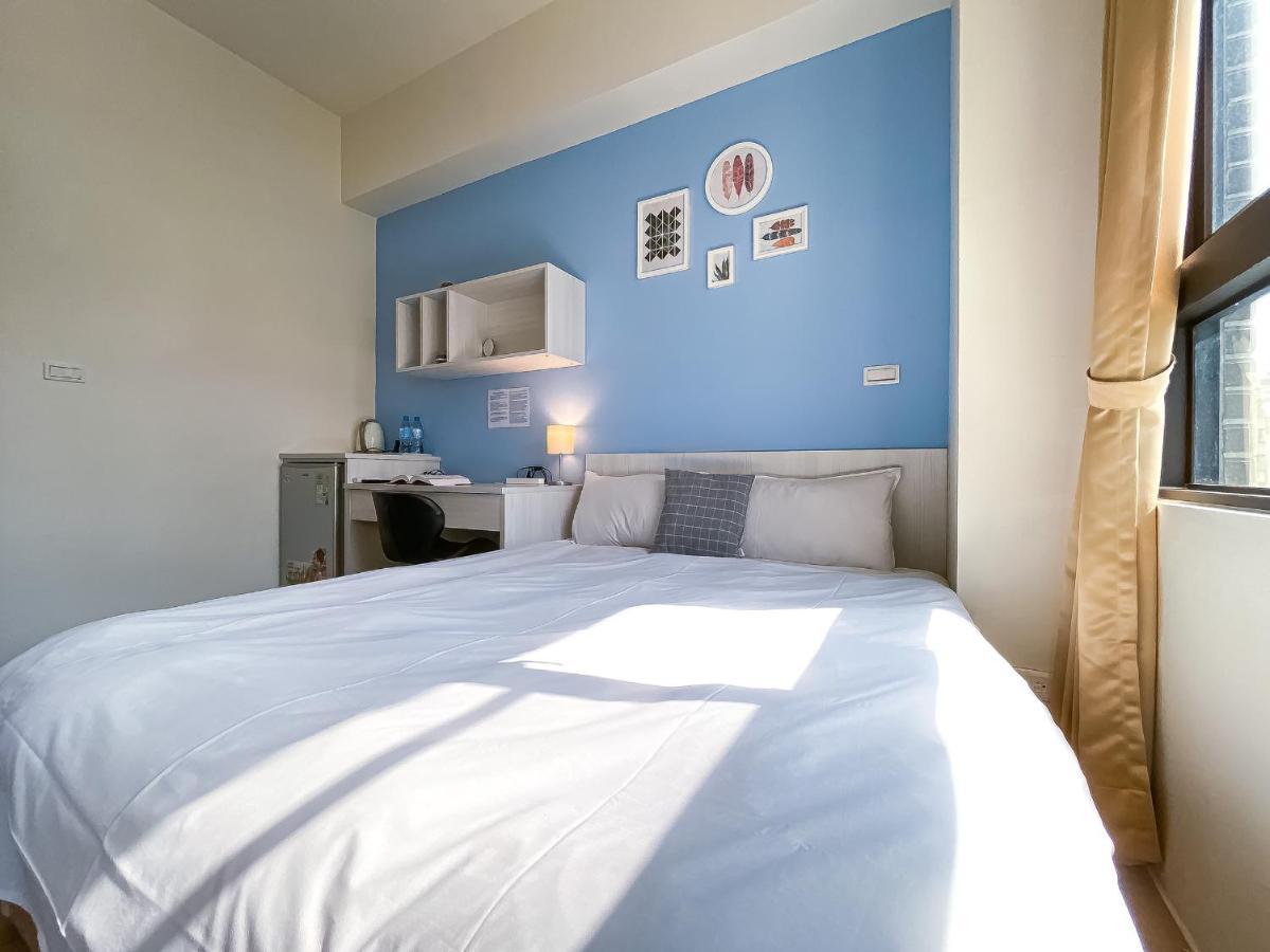 Adagio Hostel Taichung Exterior photo