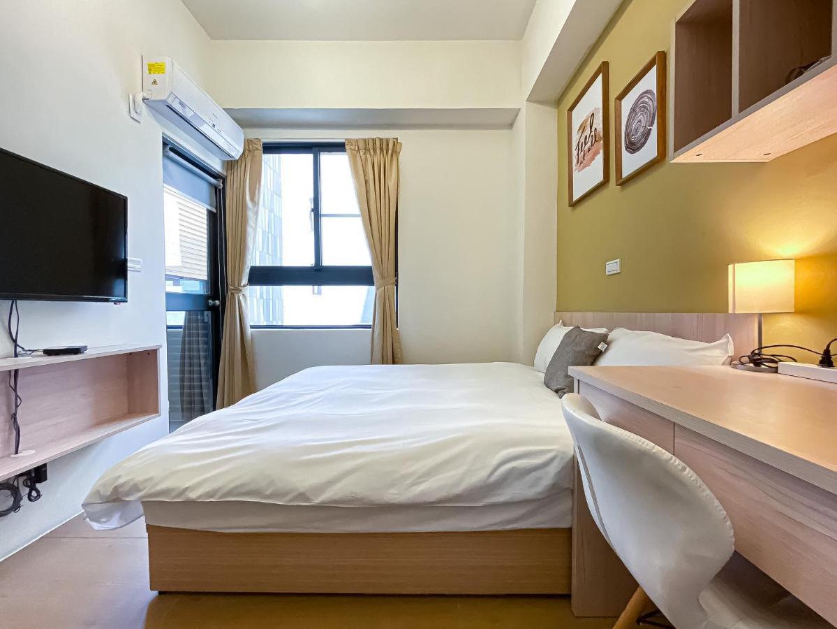 Adagio Hostel Taichung Exterior photo