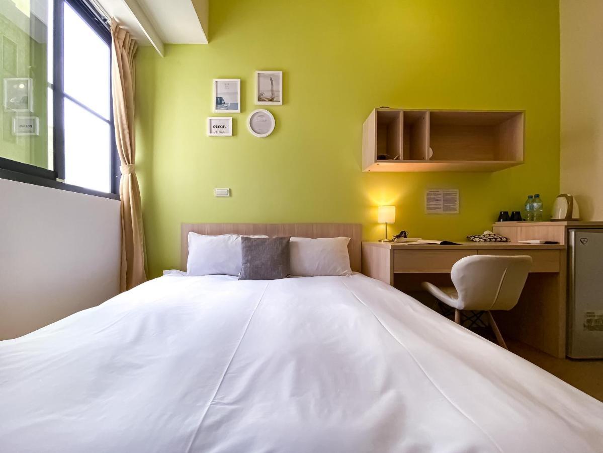 Adagio Hostel Taichung Exterior photo