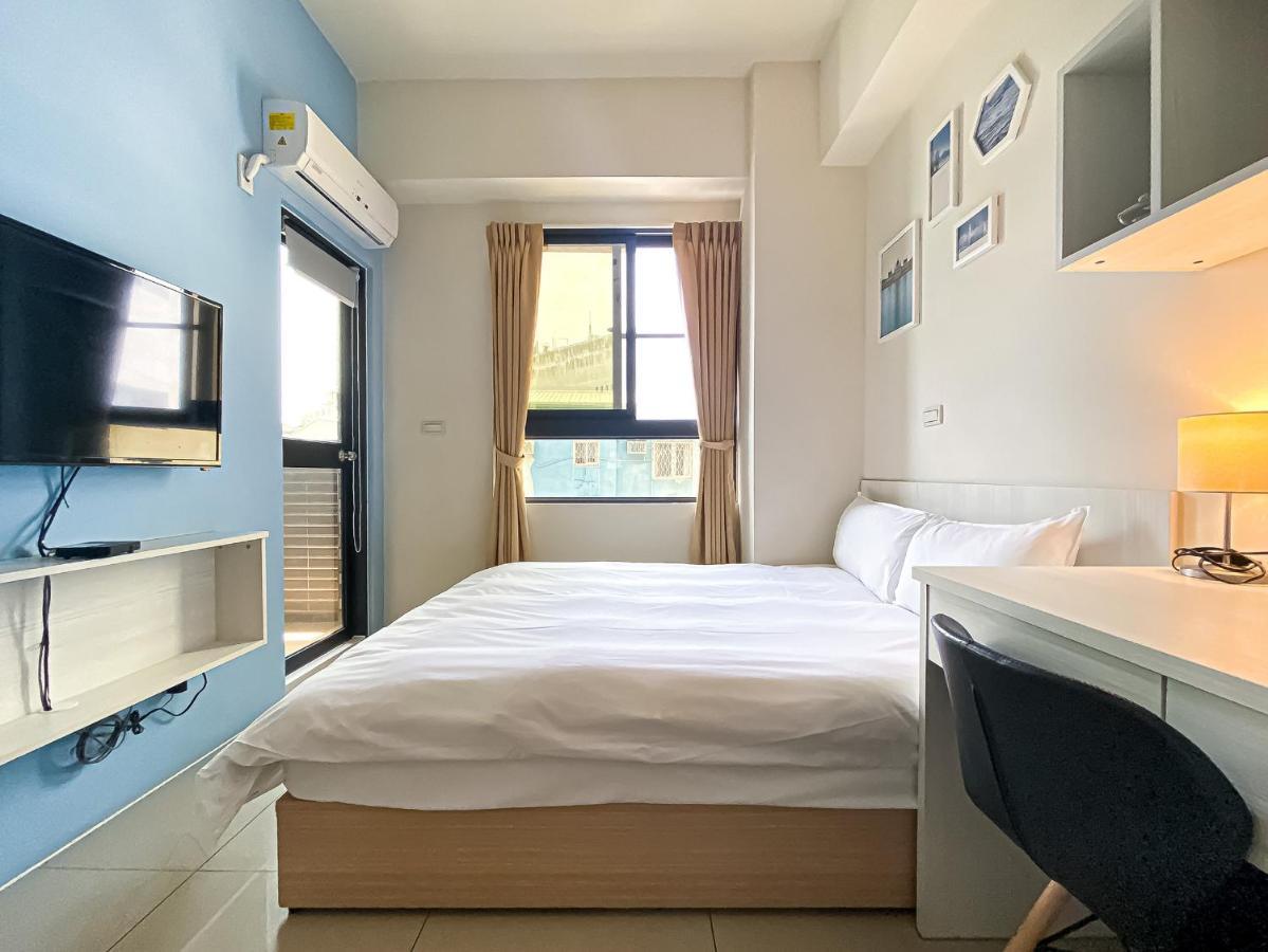 Adagio Hostel Taichung Exterior photo
