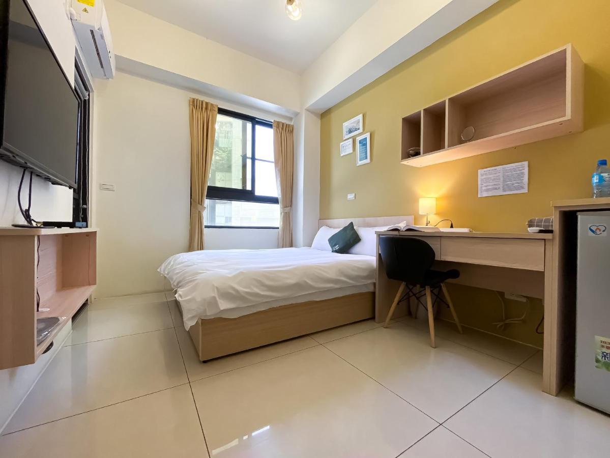Adagio Hostel Taichung Exterior photo