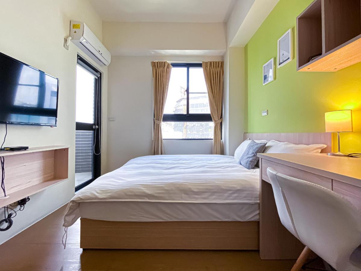 Adagio Hostel Taichung Exterior photo